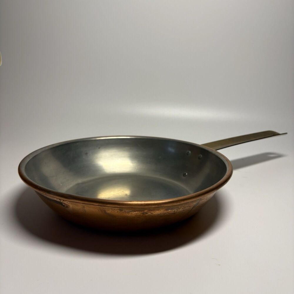 Vintage Solid Copper Frying Pan/Skillet With Brass Handle 9” Rolled Edges